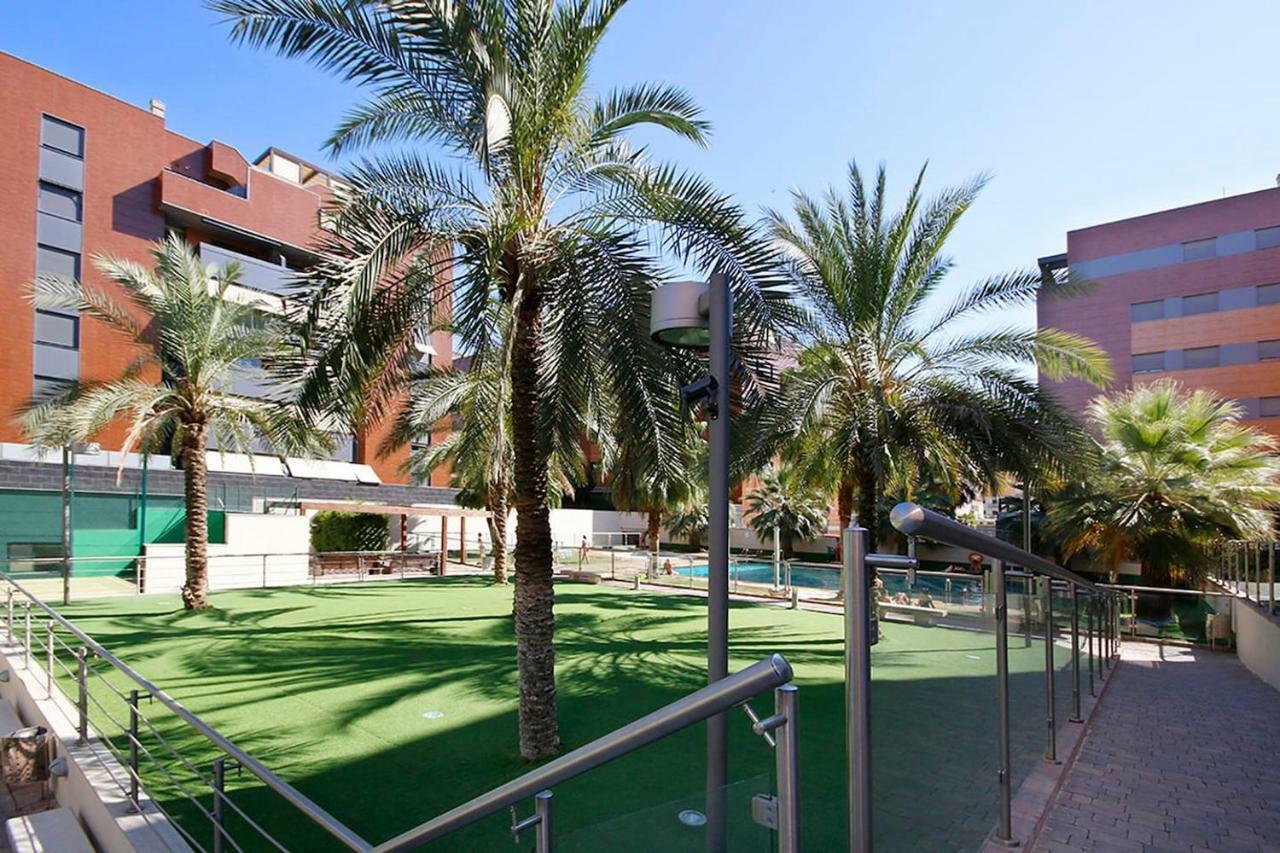 Apartamento Forum-Ciencias Con Piscina, Gym & Parking Granada Exterior photo